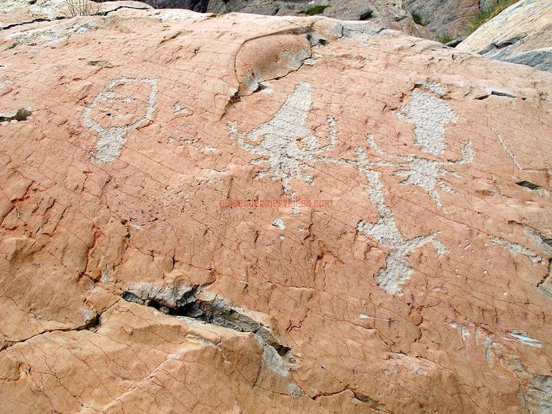 Gravures rupestres dans la vallée des Merveilles